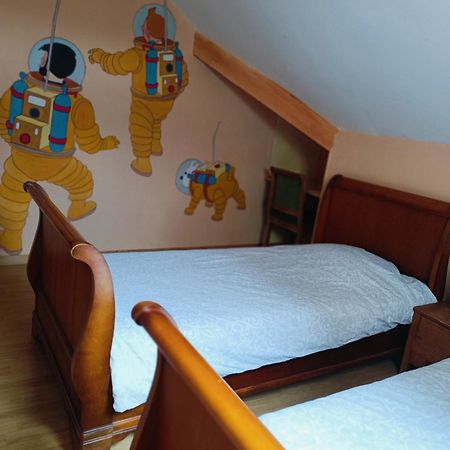 Sancoins Chambre D'Hote Dans Maison Atypique Possibilite 1 Lit Supplementaire Pour 15 Euros מראה חיצוני תמונה