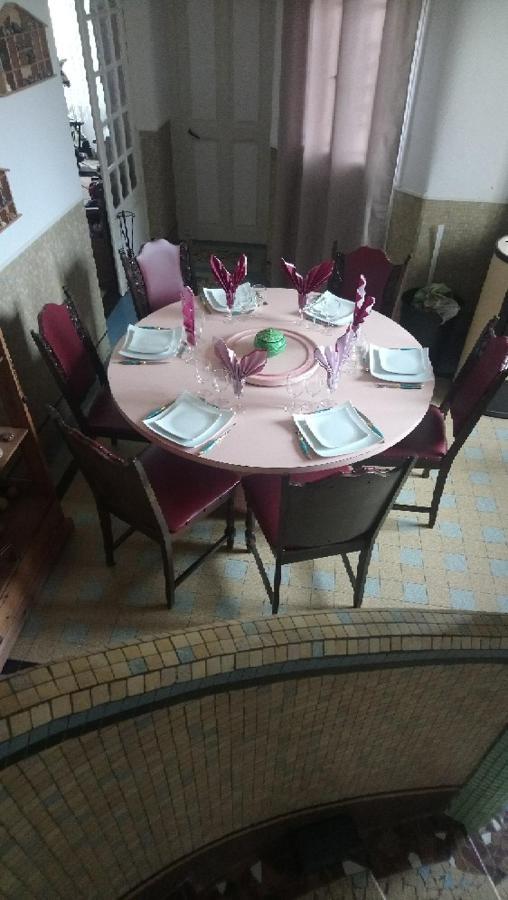 Sancoins Chambre D'Hote Dans Maison Atypique Possibilite 1 Lit Supplementaire Pour 15 Euros מראה חיצוני תמונה