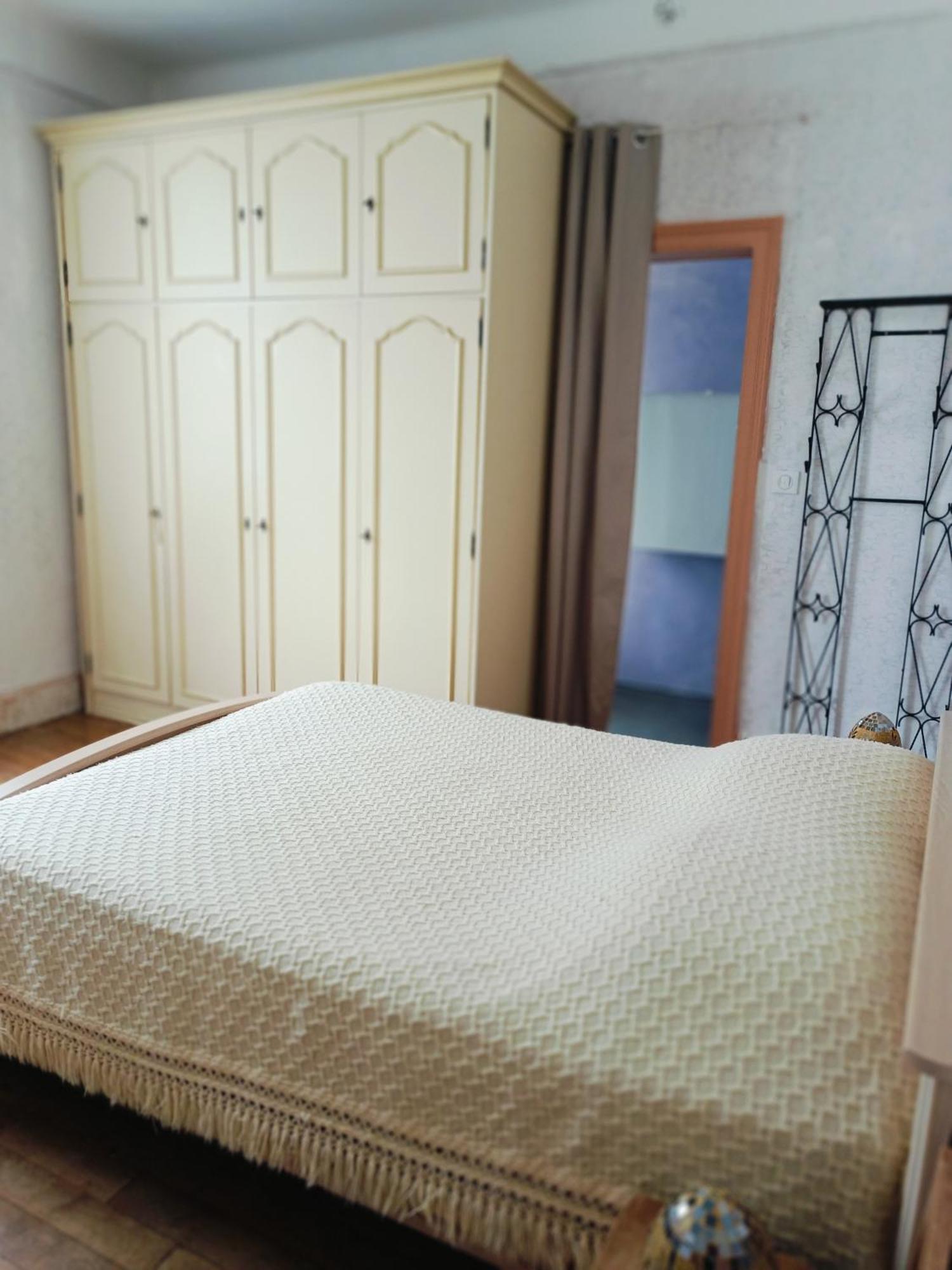 Sancoins Chambre D'Hote Dans Maison Atypique Possibilite 1 Lit Supplementaire Pour 15 Euros מראה חיצוני תמונה
