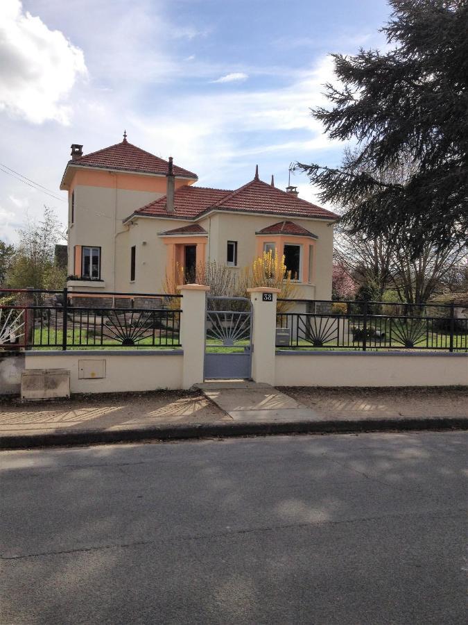 Sancoins Chambre D'Hote Dans Maison Atypique Possibilite 1 Lit Supplementaire Pour 15 Euros מראה חיצוני תמונה